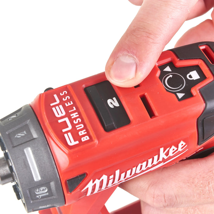 Perceuse visseuse à mandrin amovible M12 FDDXKIT-202X FUEL - 4933464979 Milwaukee