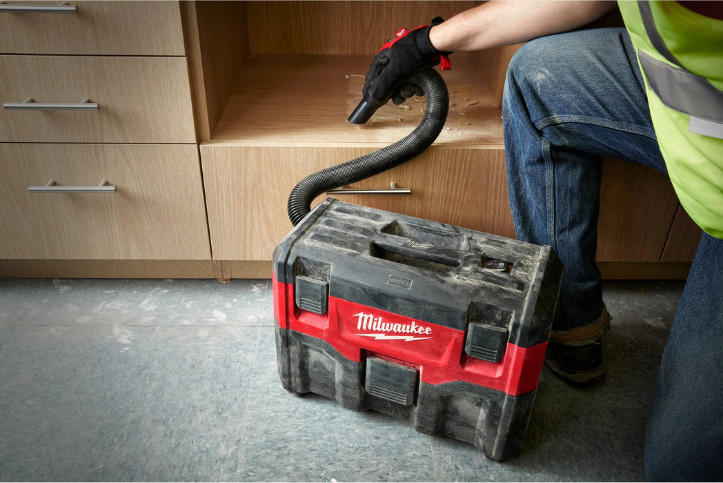 Aspirateur eau et poussière Milwaukee M18 VC2-0 18V - 4933464029