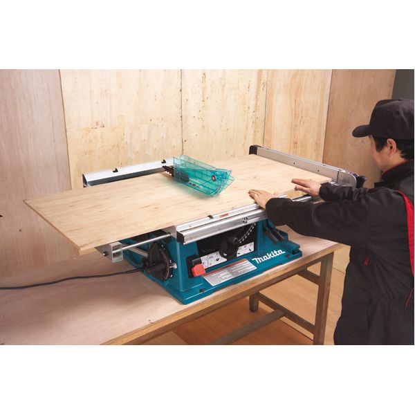 Scie sur table et à coupe d'onglet 1650 W Ø 260 mm Makita 2704N