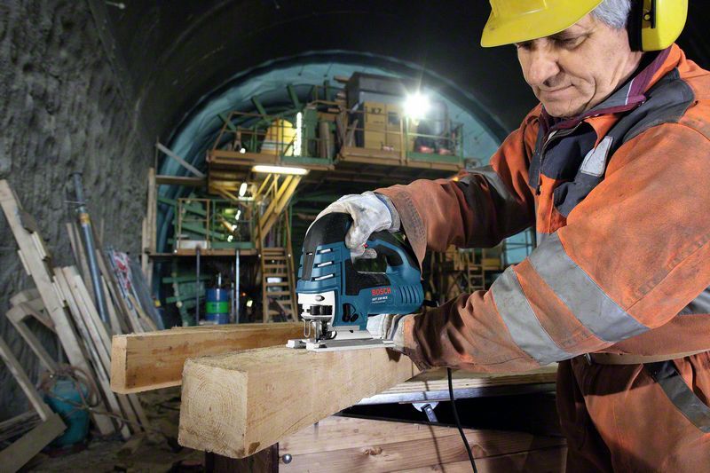 Scie sauteuse GST 150 BCE L-BOXX Bosch 601513003